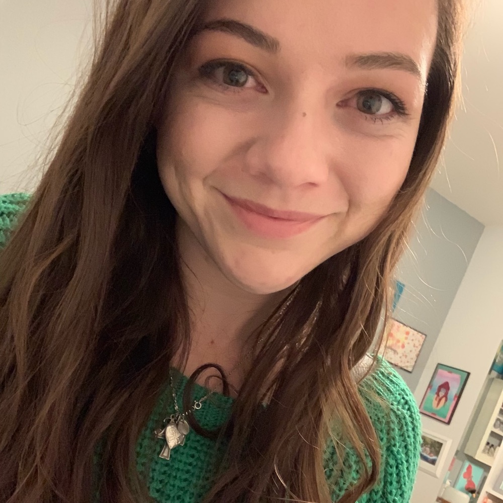 Meet your Posher, Holly